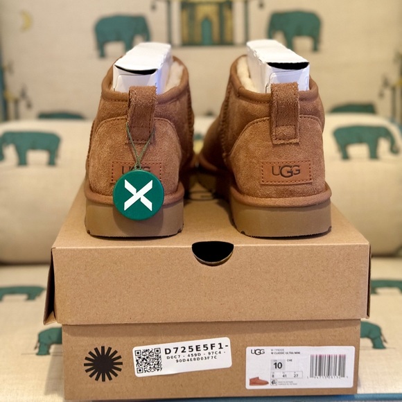 *NEW IN BOX* UGG Classic Ultra Mini Boots- CHESTNUT- Size 10 (EU 41) - Picture 3 of 5